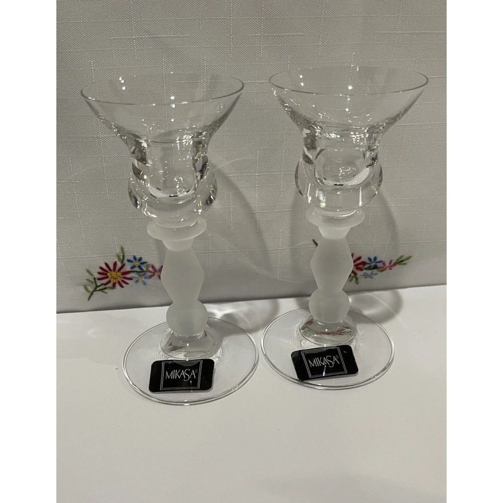 Pair‎ Of Mikasa Kensington 5 1/4" Candlestick Holders Frost New Elegant - Picture 3 of 10